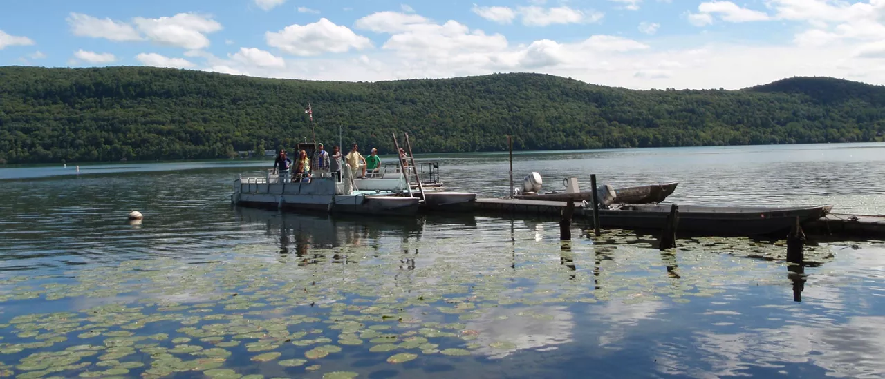 Otsego Lake Cooperstown NEW YORK with Boat and students