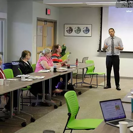 Faculty Academy Explores New Ways to Reach Students