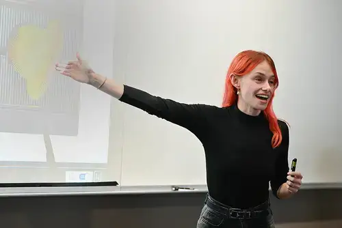 Hannah Olds '19 engages the audience with her MSc thesis research as well as her vast array of experiences since graduating from SUNY Oneonta.