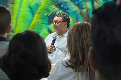 Gustavo