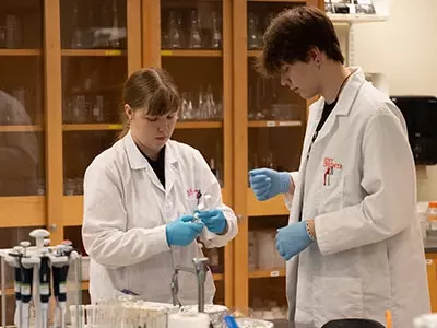 iGEM students prepare for competition