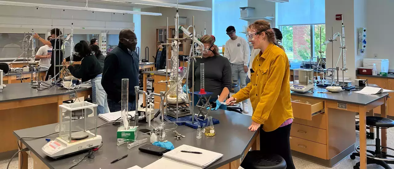 Students in the lab