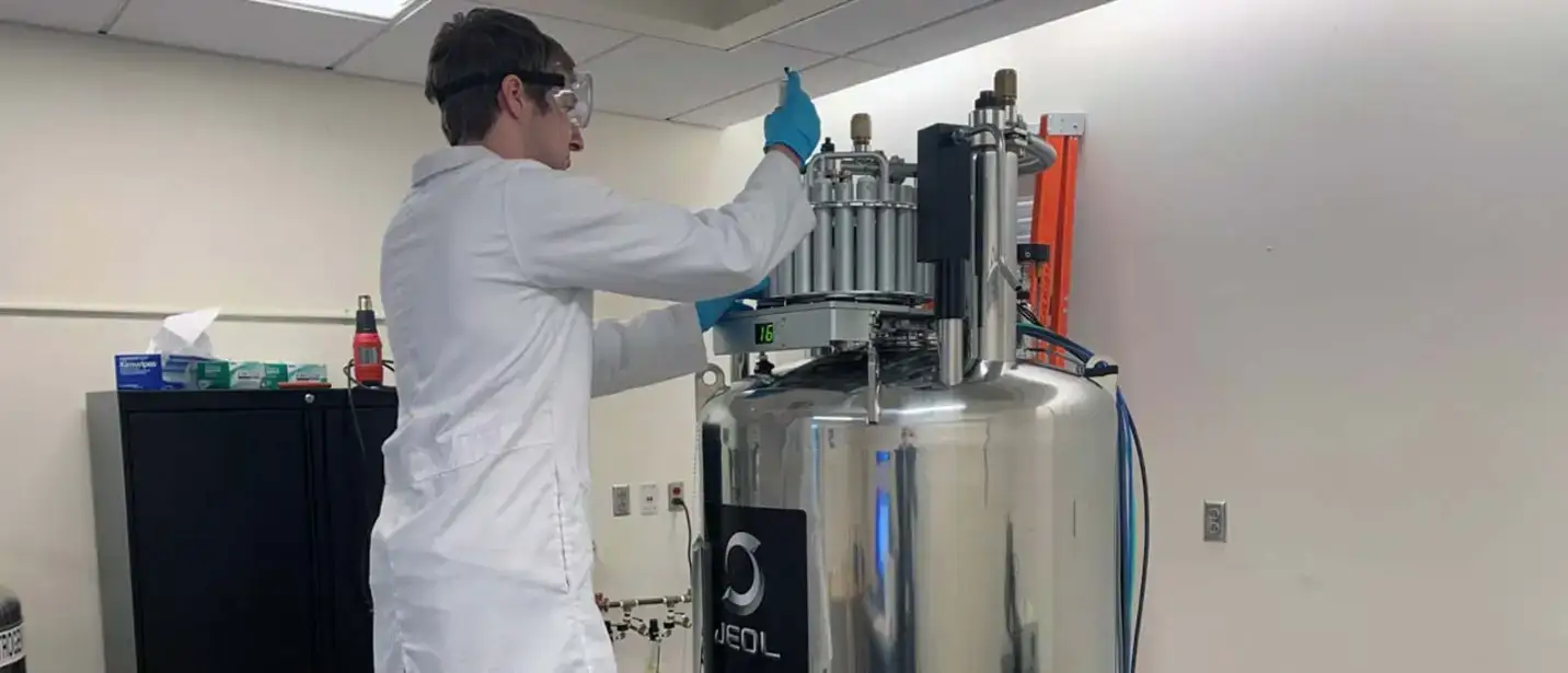 Mason Lampron using nmr
