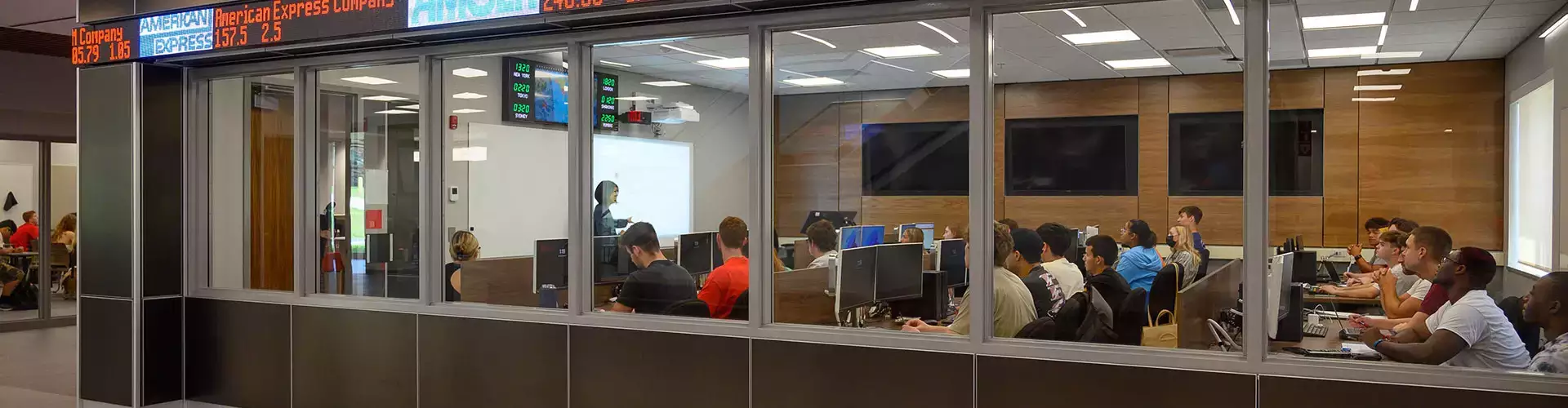 Finance students in the high-tech Bloomberg Room