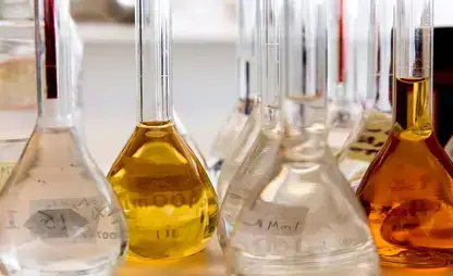 Fluid-filled volumetric flasks