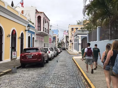 A busy street in Puerto Rico