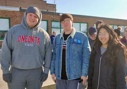 Students in New Hampshire for Democratic Primary
