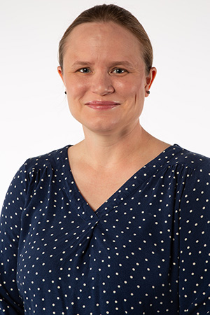 Dr. Elizabeth Bastiaans